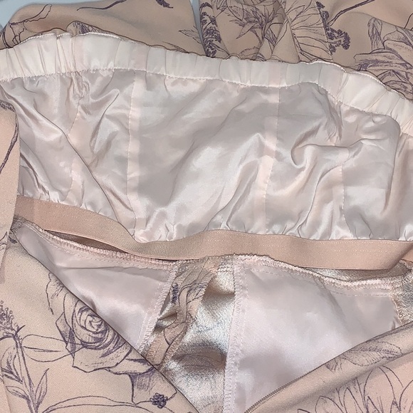 ARITZIA Babaton Flutter Pink Altamiro Floral lightweight Satin Jumpsuit size 2 - Picture 13 of 16